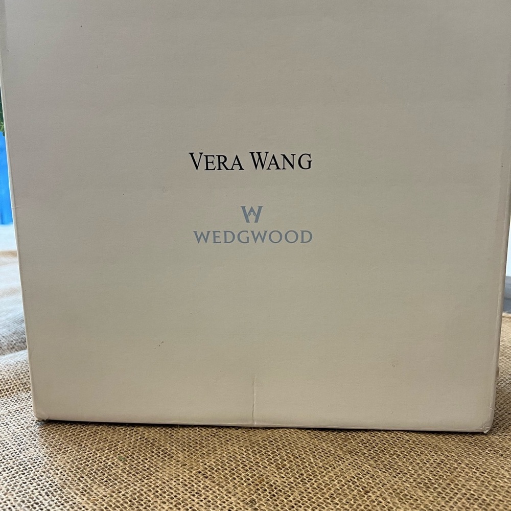 Vera Wang Vera Lace Wedgewood 5PCE China set - Picture 11 of 11
